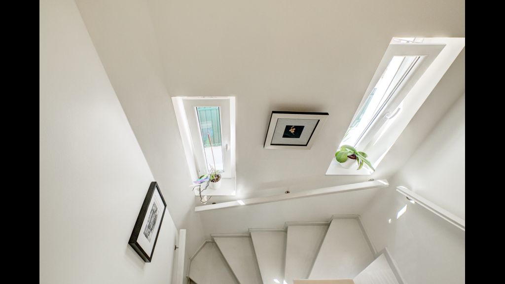 Comfortable Town House in Quiet Area by LovelyStay