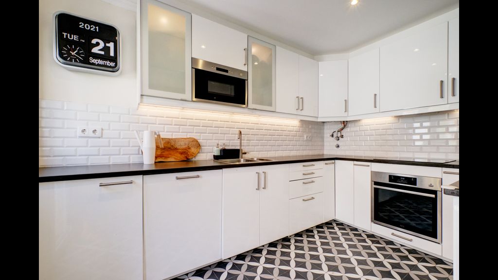 Comfortable Town House in Quiet Area by LovelyStay