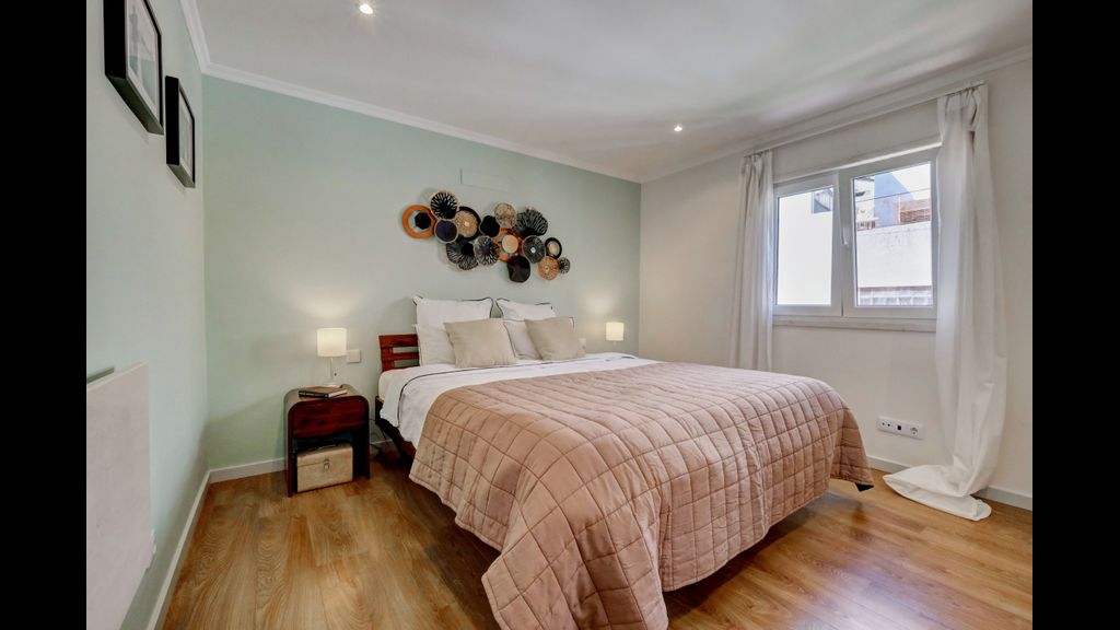 Comfortable Town House in Quiet Area by LovelyStay