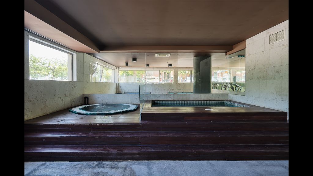 2 BDR Apartment W/Pool and Jacuzzi by LovelyStay