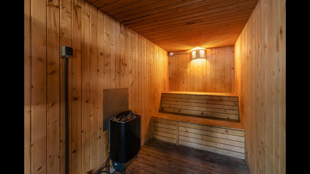 2 BDR Apartment W/Pool and Jacuzzi by LovelyStay