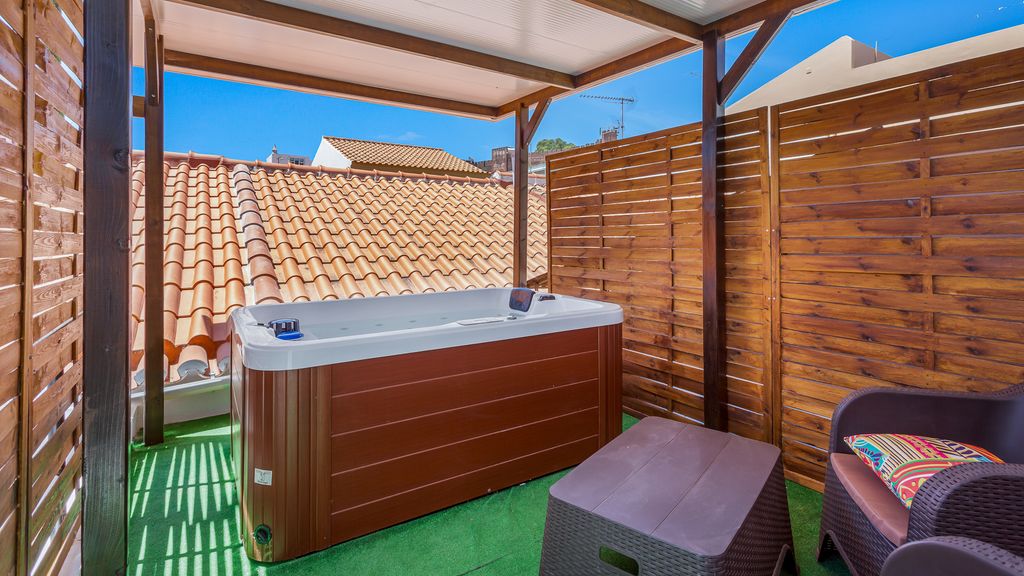 Stunning Flat in Silves by LovelyStay
