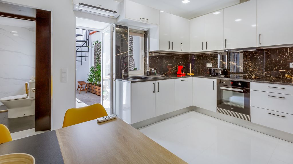 Stunning Flat in Silves by LovelyStay