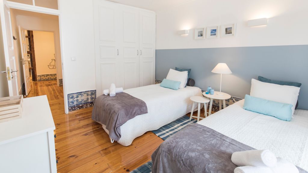 Downtown Magnificent Flat by LovelyStay