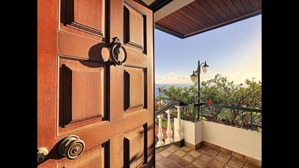 Casa Bergmann by LovelyStay