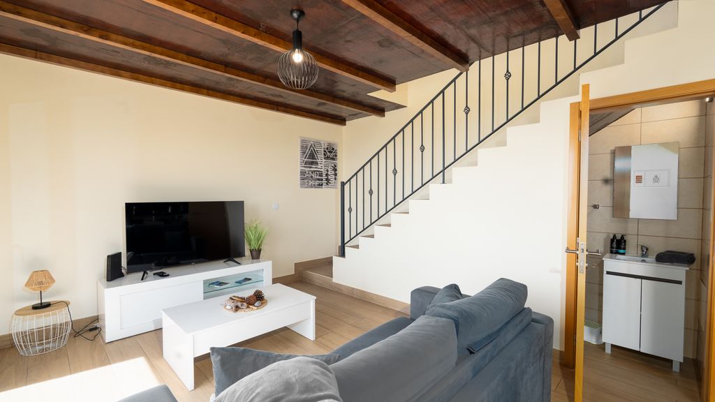 Casa da Felicidade by LovelyStay