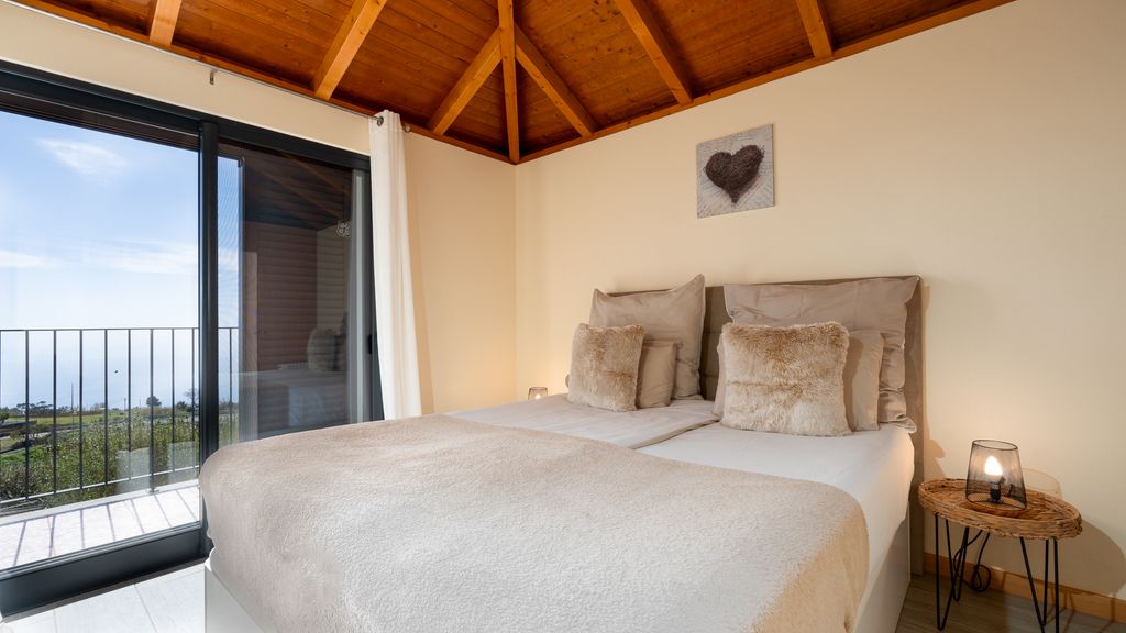 Casa da Felicidade by LovelyStay