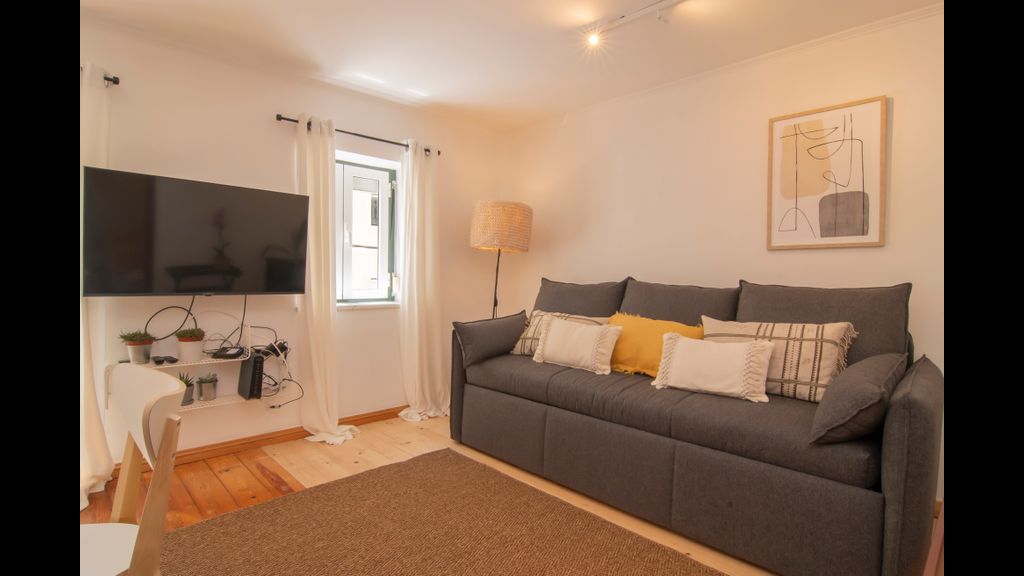 Charming & Peaceful Family Flat