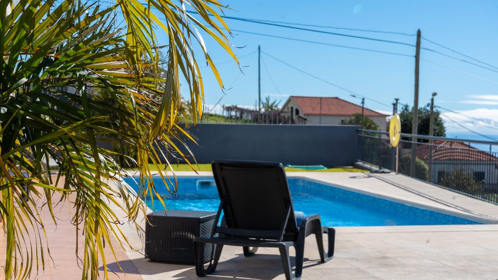 Casa Del Sol by LovelyStay