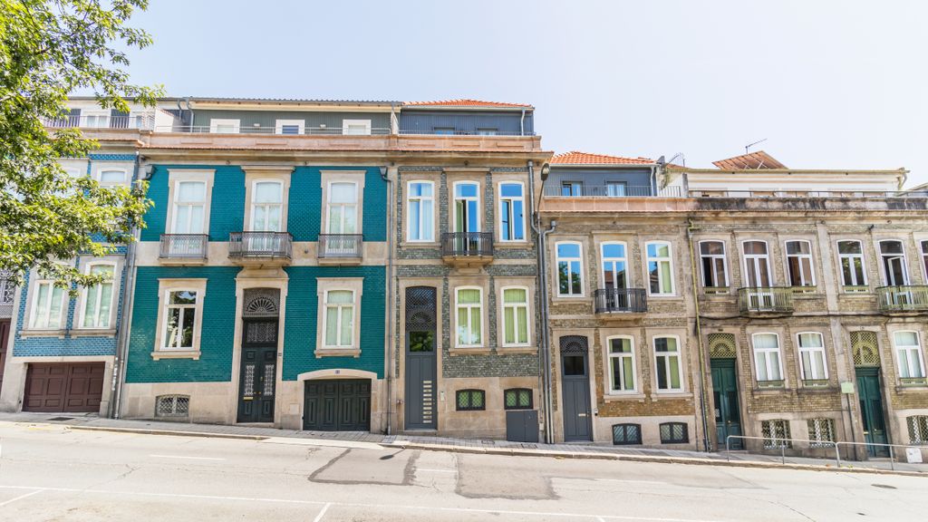 Terrace Pool Apartment Oporto by LovelyStay