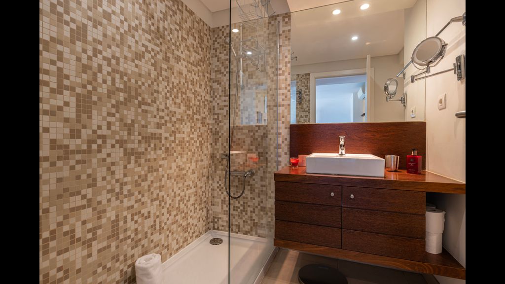 Lovely 1 BDR Apartment W/ Pool by LovelyStay