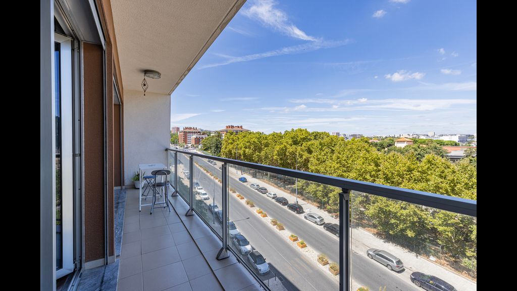 Lovely 1 BDR Apartment W/ Pool by LovelyStay