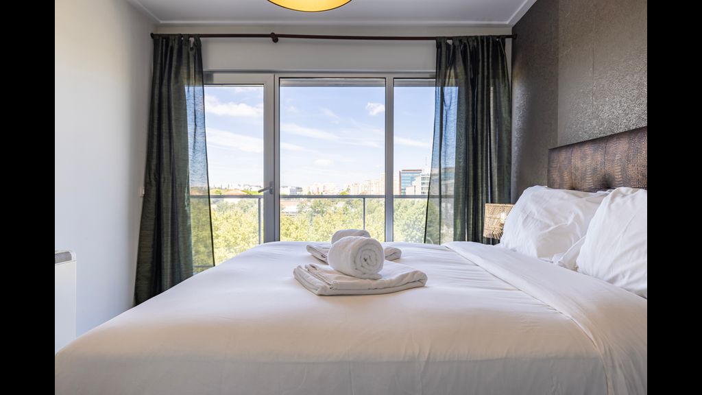 Lovely 1 BDR Apartment W/ Pool by LovelyStay