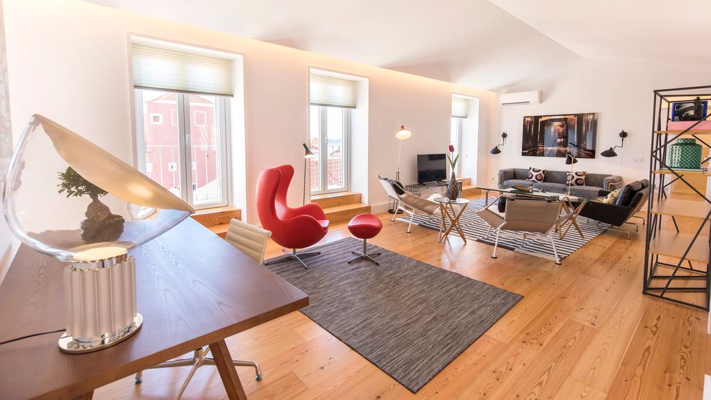 Modern Oasis in Bairro Alto by LovelyStay