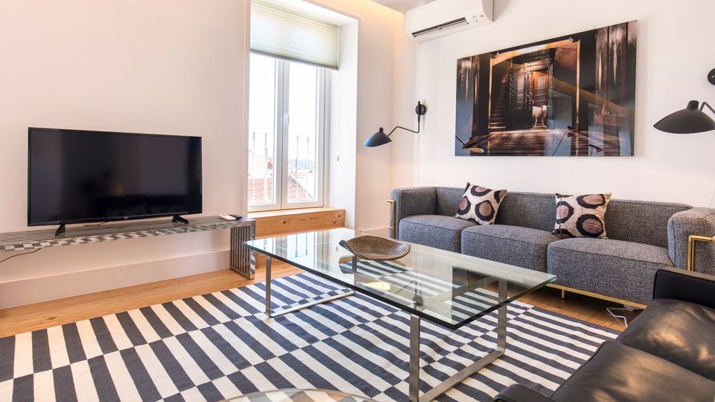 Modern Oasis in Bairro Alto by LovelyStay