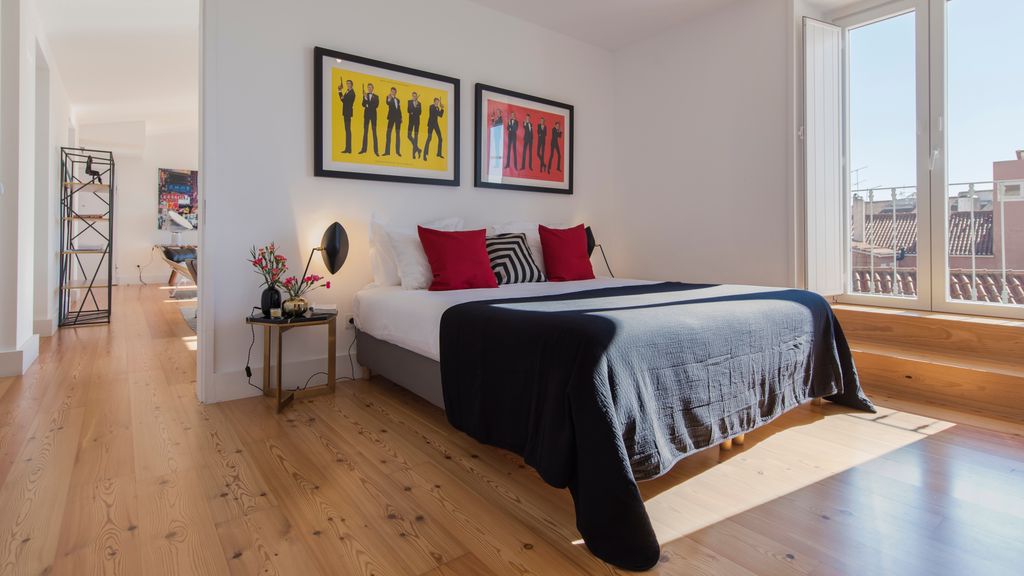 Modern Oasis in Bairro Alto by LovelyStay