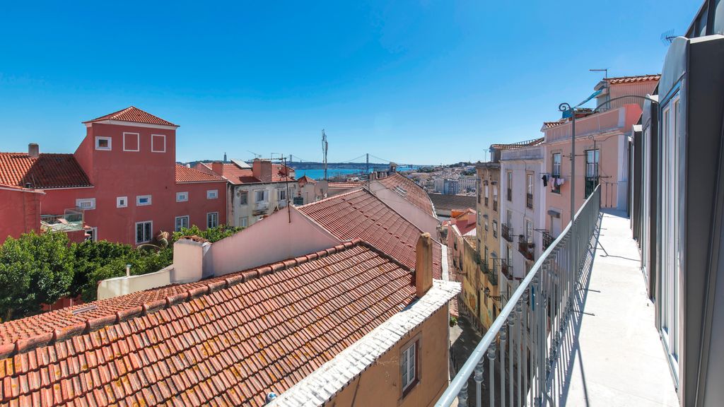 Modern Oasis in Bairro Alto by LovelyStay