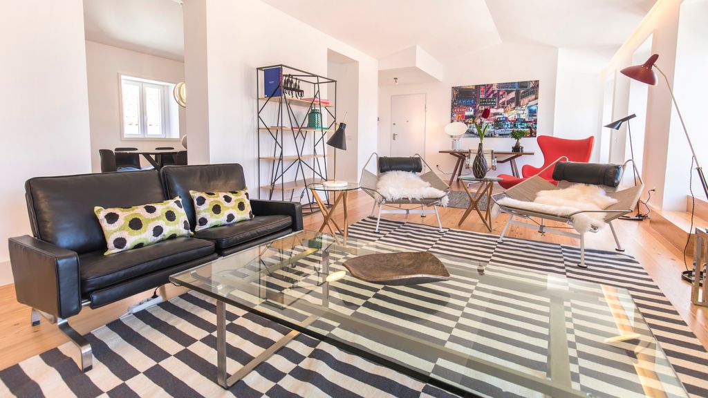 Modern Oasis in Bairro Alto by LovelyStay