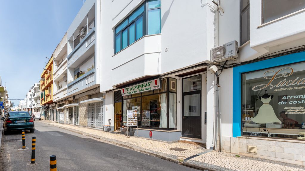 Charming 1Bdr Flat in Central Faro by Lovelystay