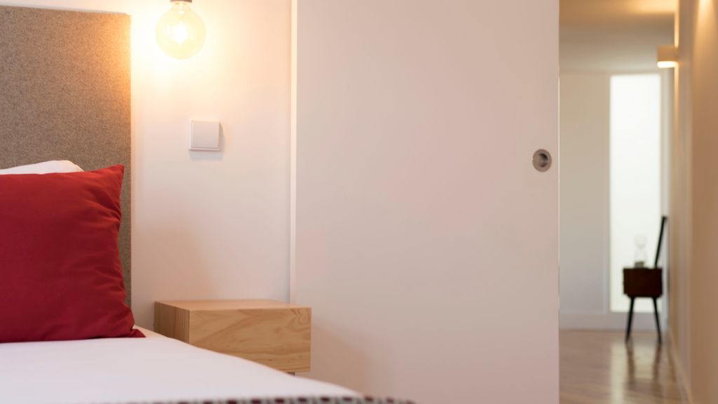 Top floor Balcony Apartment by LovelyStay