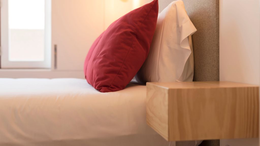Top floor Balcony Apartment by LovelyStay