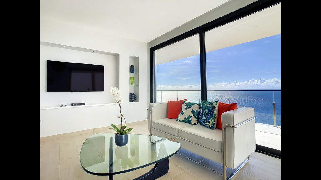 Francelho 1 Apartment by LovelyStay