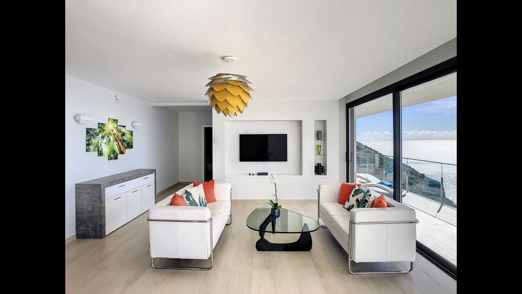 Francelho 1 Apartment by LovelyStay