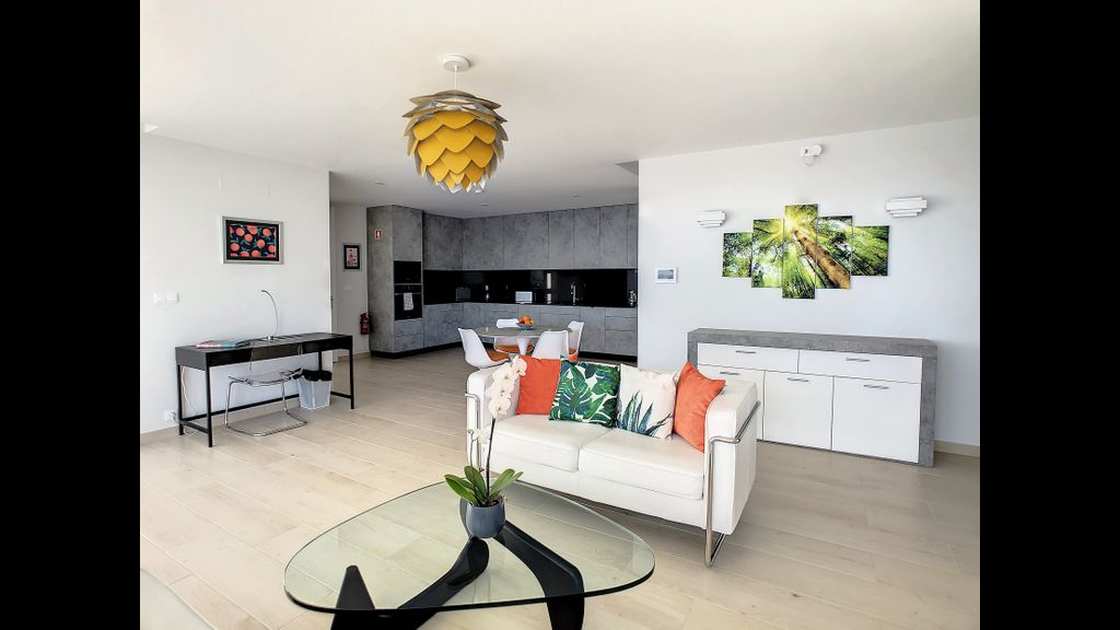 Francelho 1 Apartment by LovelyStay
