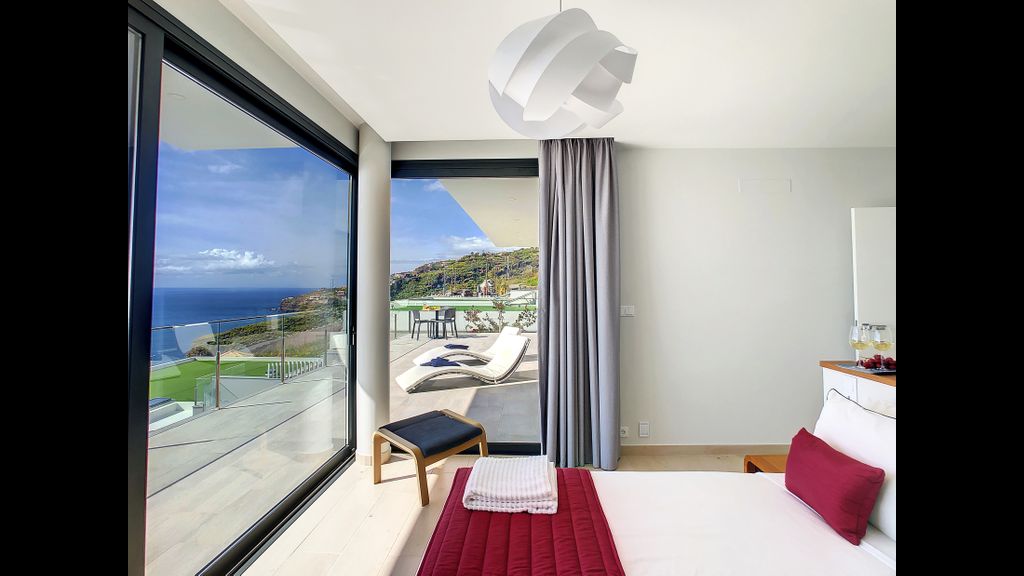 Francelho 2 Apartment by LovelyStay