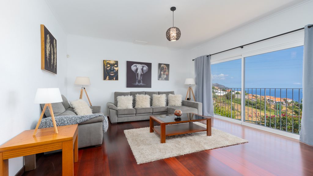 Casa Eleanor by LovelyStay
