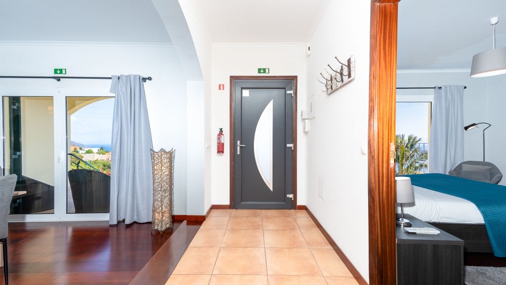 Casa Eleanor by LovelyStay