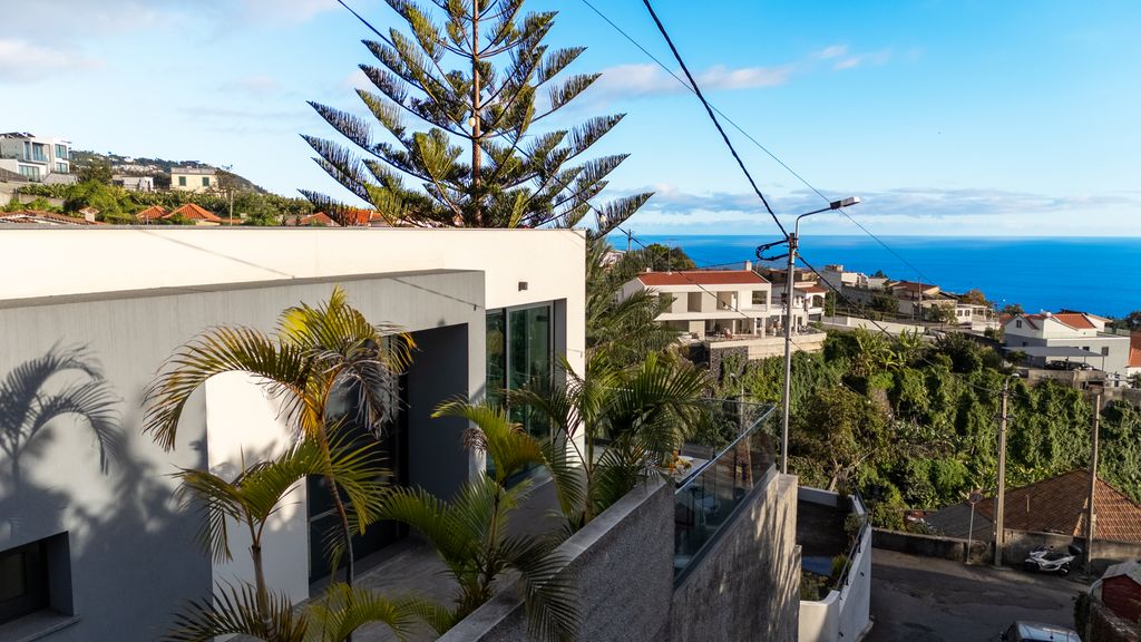 Casa Erbozeta by LovelyStay