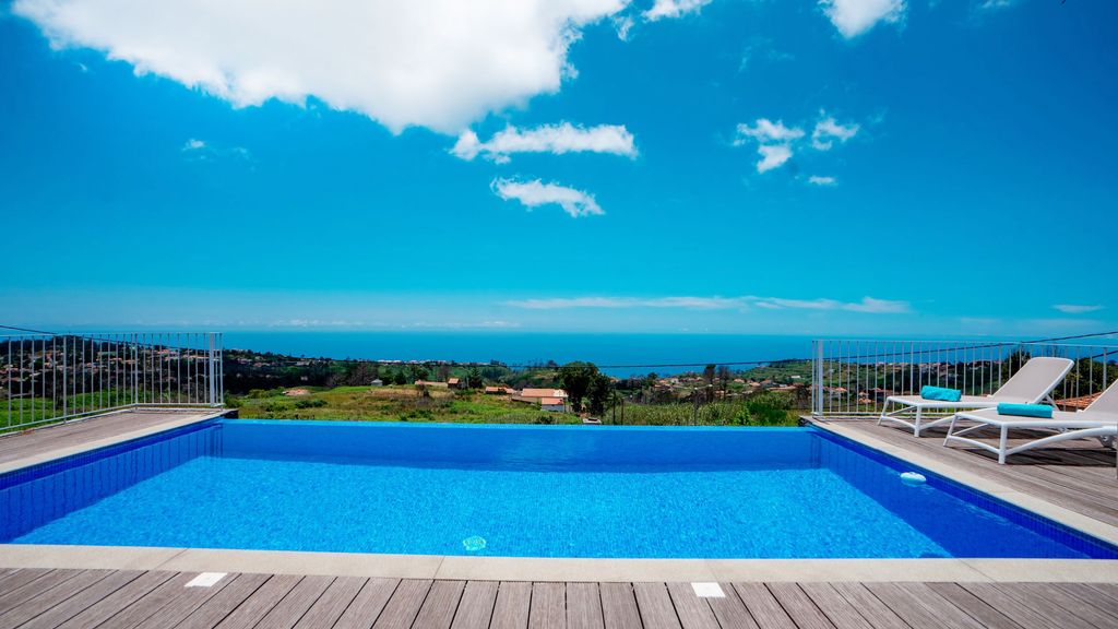 Casa Luz - Stunning Family Home by LovelyStay