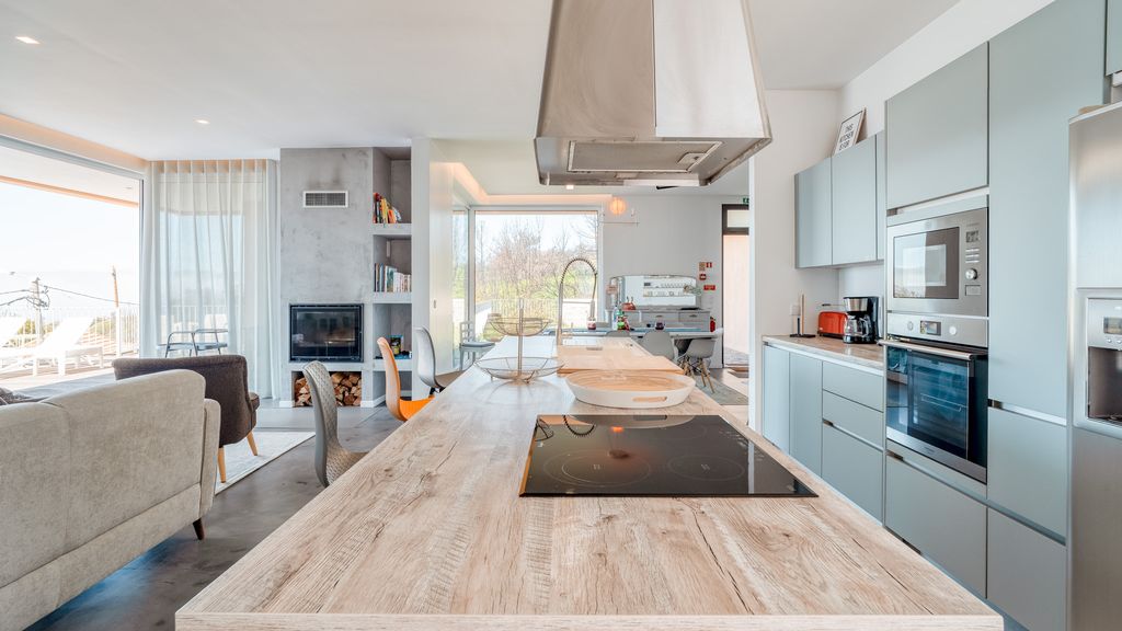 Casa Luz - Stunning Family Home by LovelyStay