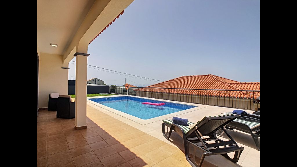 Casa Mes Amis by LovelyStay