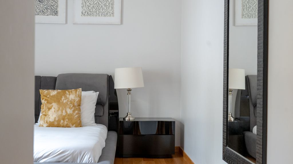 Deluxe Living by LovelyStay