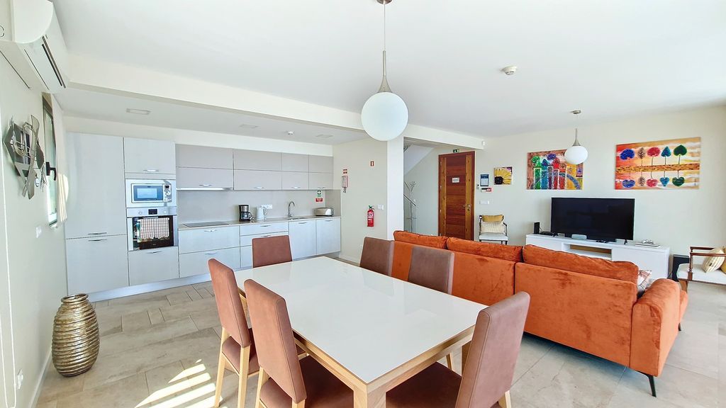 Eden Sun-Modern Luxury Villa with Panoramic View