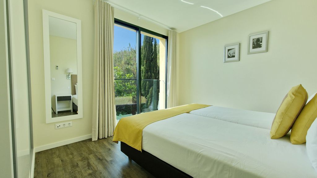 Eden Sun-Modern Luxury Villa with Panoramic View
