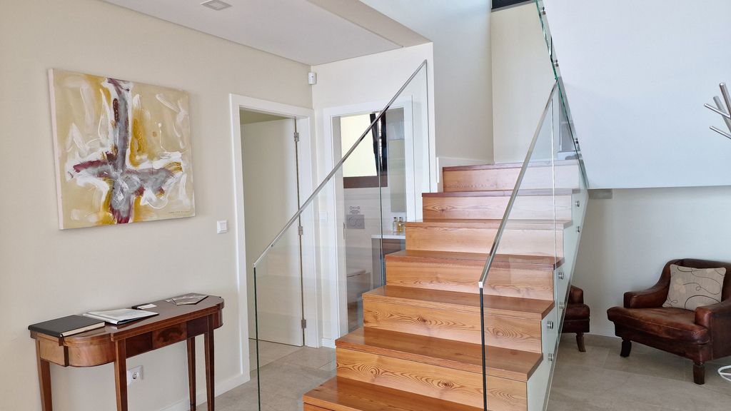 Eden Sun-Modern Luxury Villa with Panoramic View