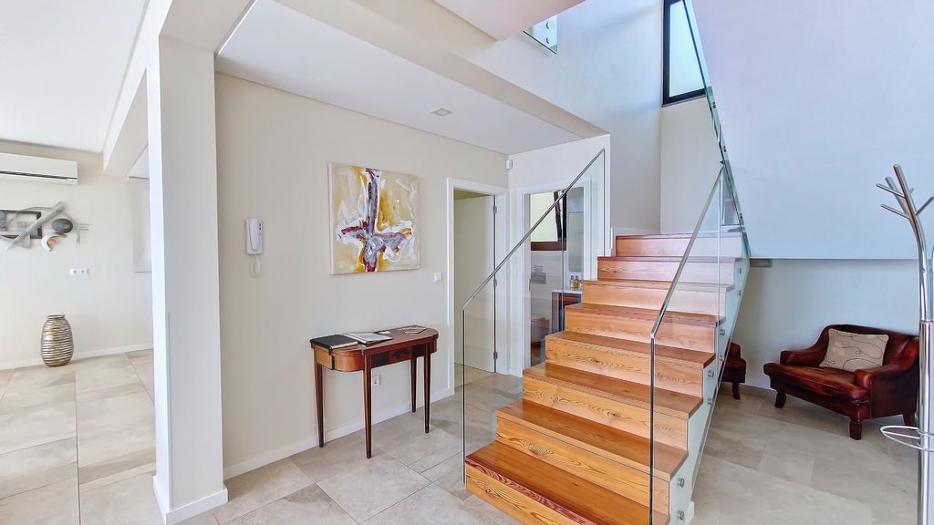 Eden Sun-Modern Luxury Villa with Panoramic View