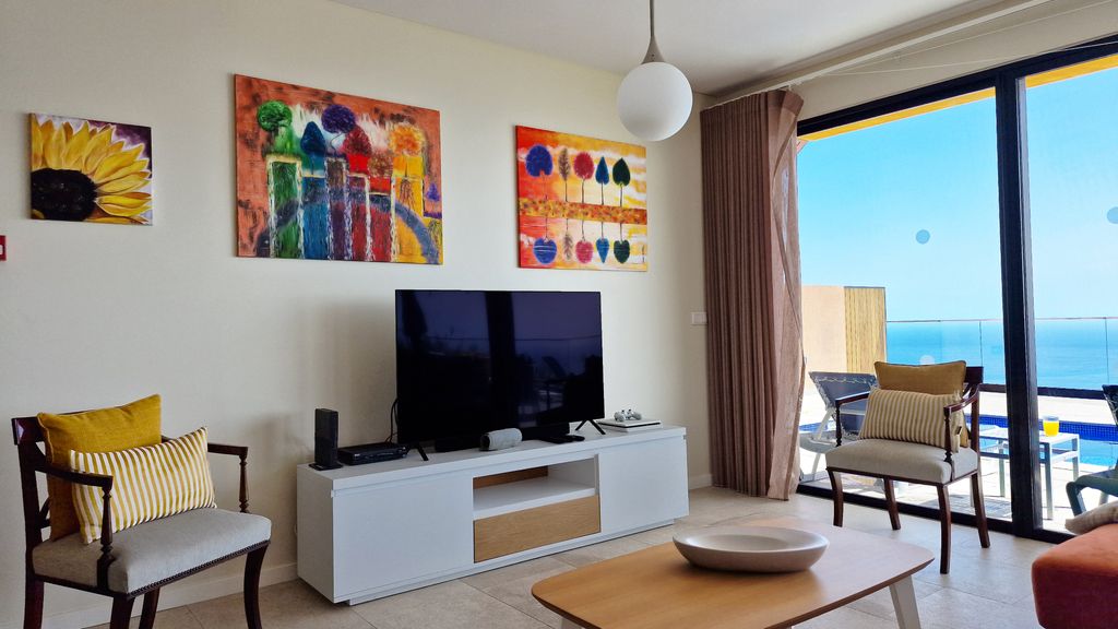 Eden Sun-Modern Luxury Villa with Panoramic View