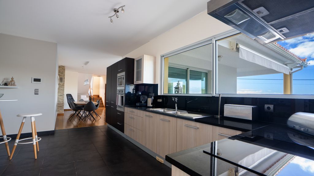 Estrela do Mar - Lovely, Sun Filled Villa