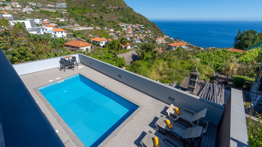 Evoque Villa by LovelyStay