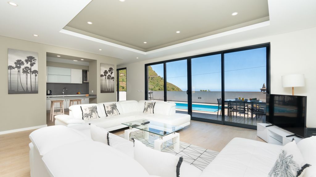 Evoque Villa by LovelyStay