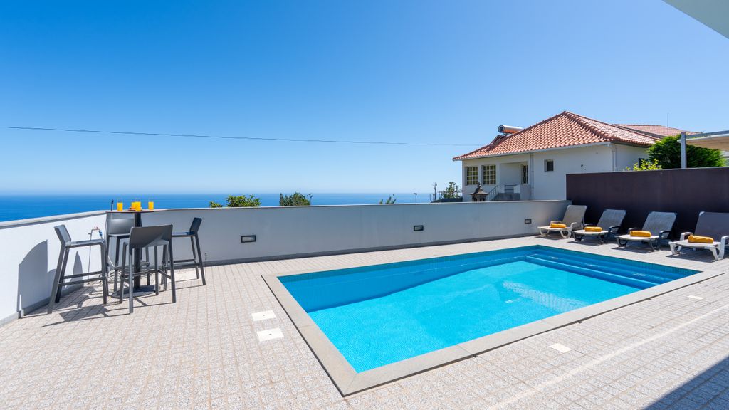 Evoque Villa by LovelyStay