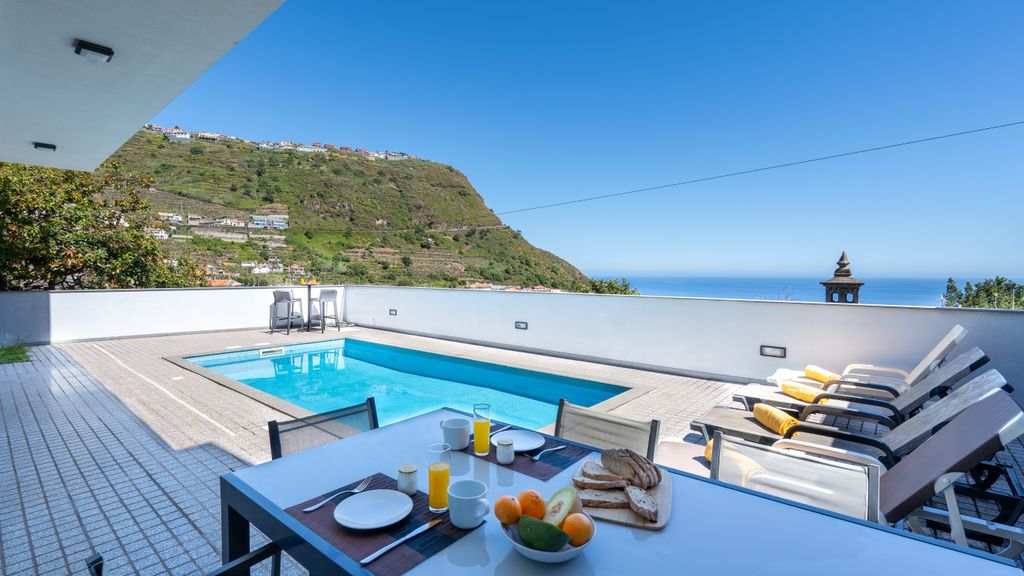 Evoque Villa by LovelyStay