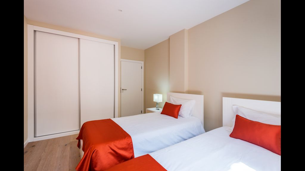 Funchal SilverWood Apartment by LovelyStay
