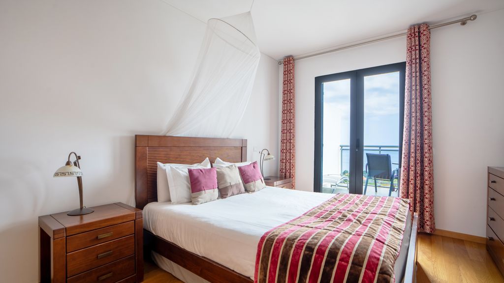 Penthouse Paradisus by LovelyStay