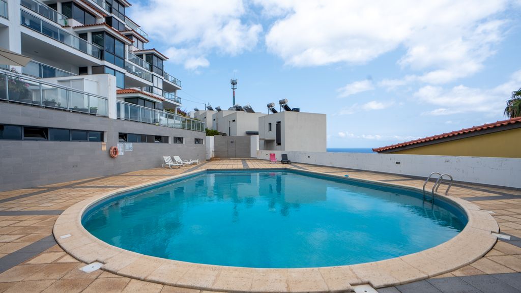Penthouse Paradisus by LovelyStay