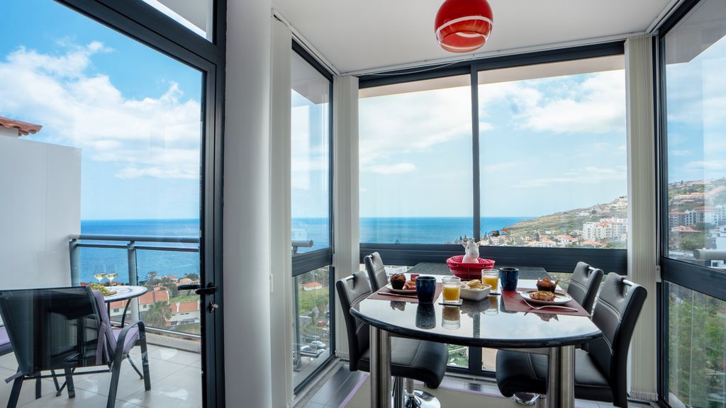 Penthouse Paradisus by LovelyStay
